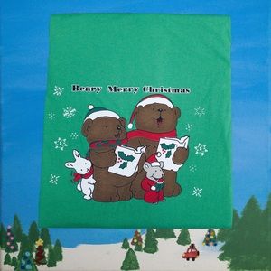 Vintage Green “Berry Merry Christmas” T-Shirt 🎄